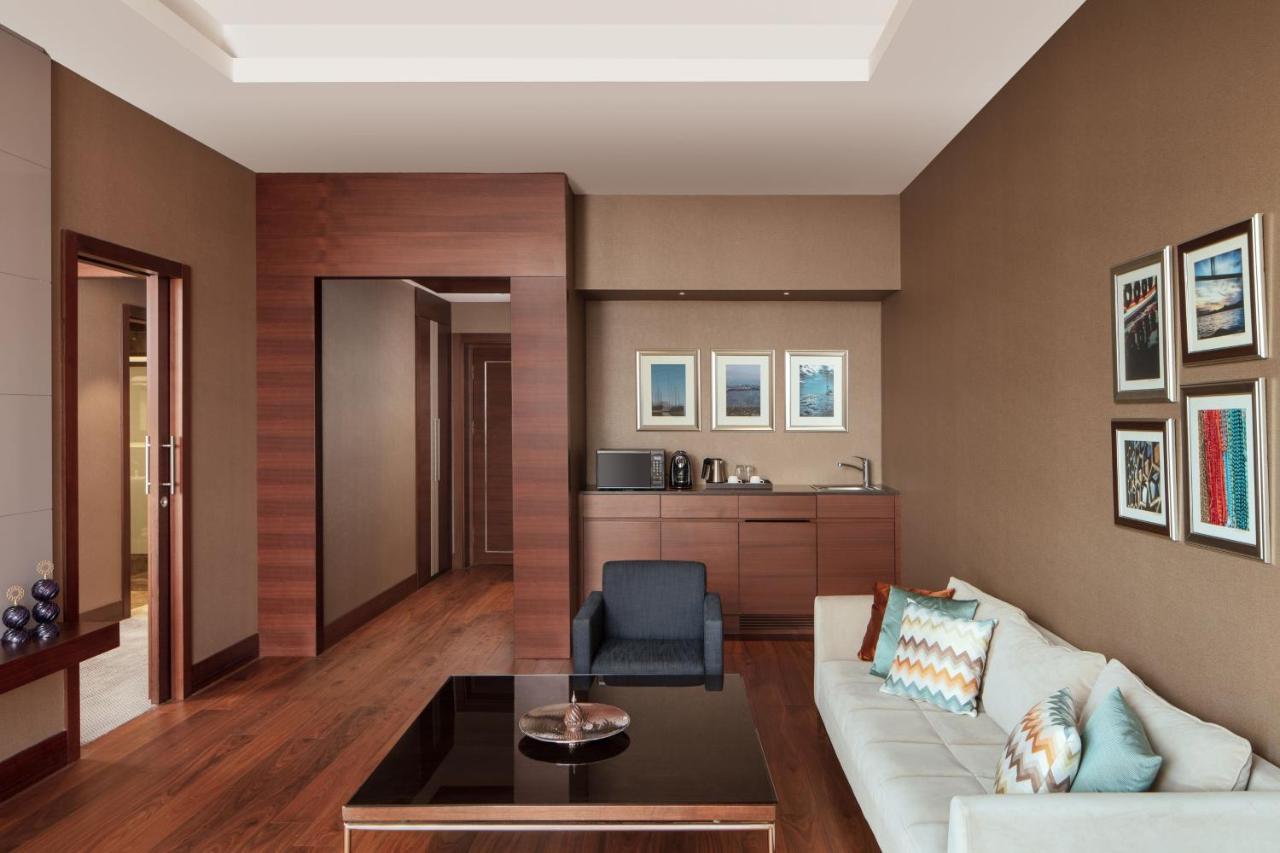 Sheraton Grand Istanbul Atasehir Exterior photo