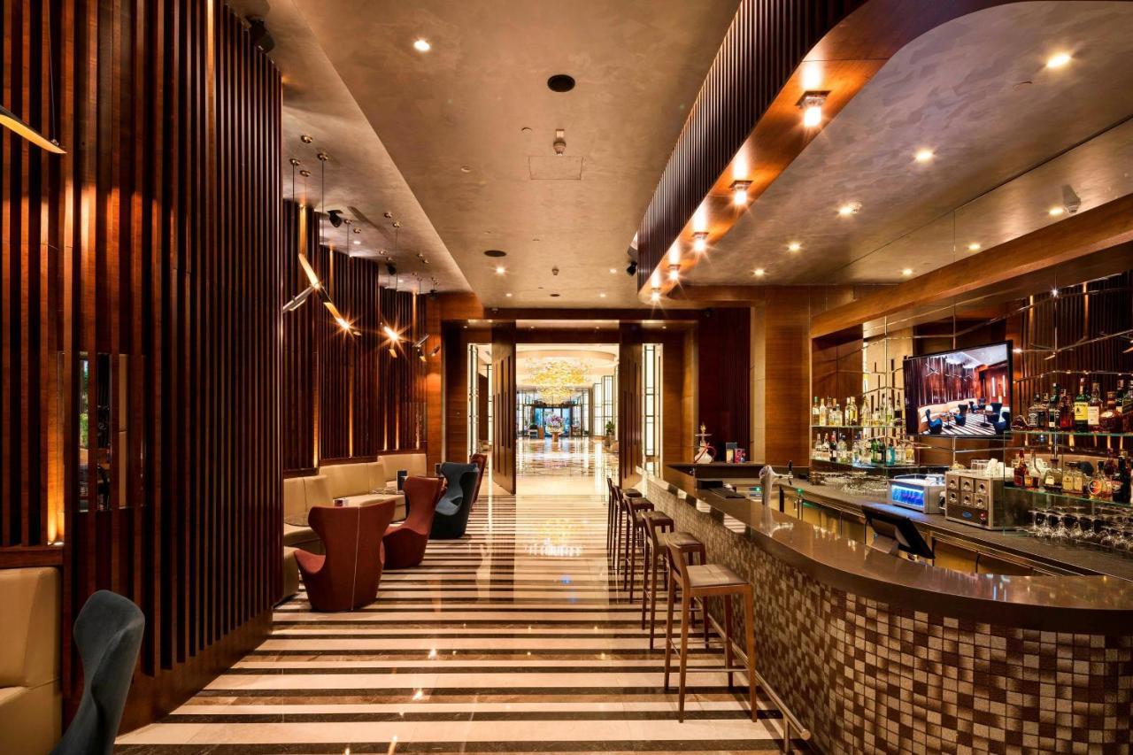 Sheraton Grand Istanbul Atasehir Exterior photo