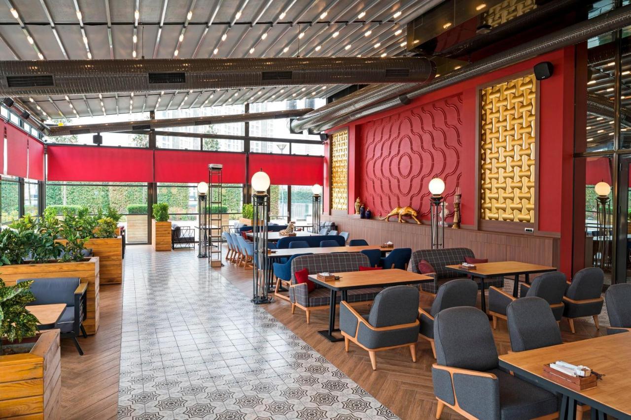 Sheraton Grand Istanbul Atasehir Exterior photo