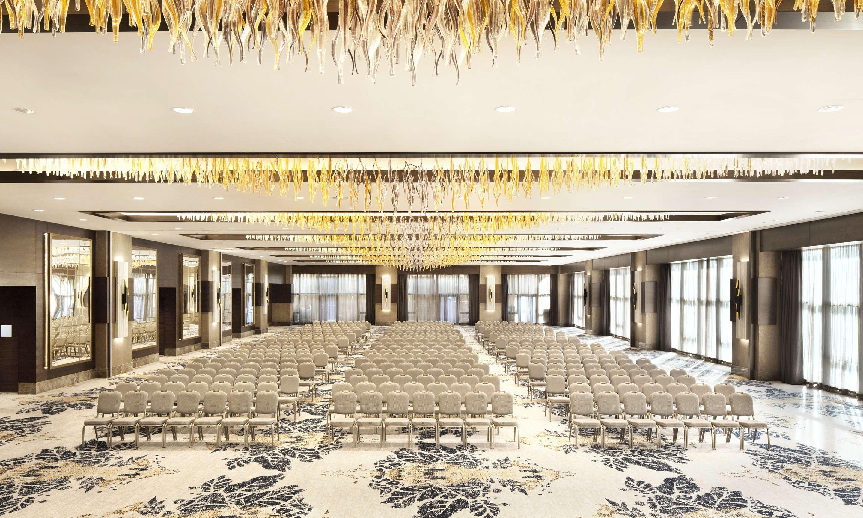 Sheraton Grand Istanbul Atasehir Exterior photo